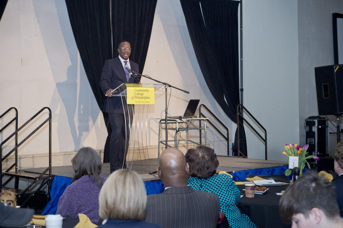 Sulaiman Rahman, founder and CEO of Urban Philly Professional Network, speaks at the African American History Month breakfast.