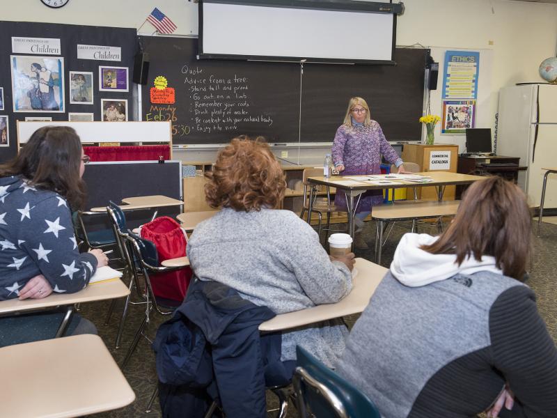 Teacher talking to a classroom